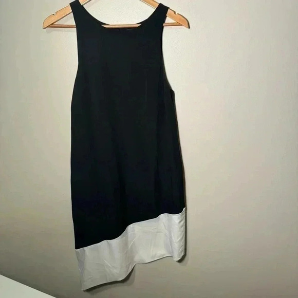 NWT Club Monaco Black/White Colorblock Dress 100% Silk Size 2 - Picture 3 of 8